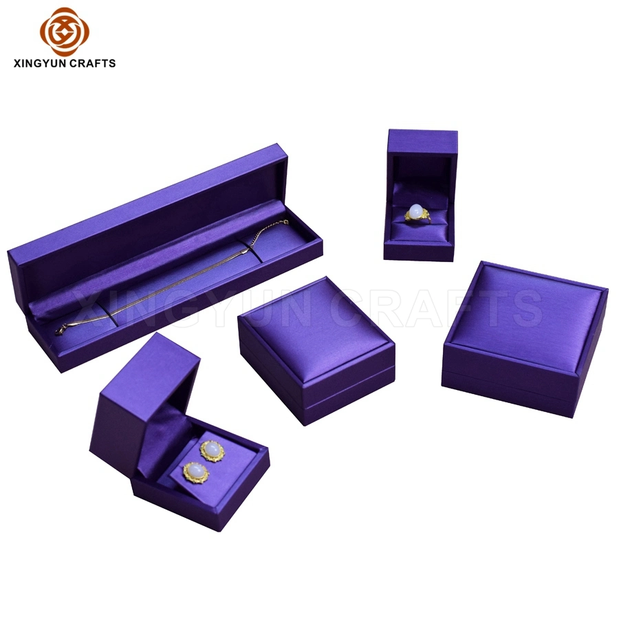 Customized Special Heart Shape Jewelry Packaging Box Popular Satin Jewel Display Storage Gift Box