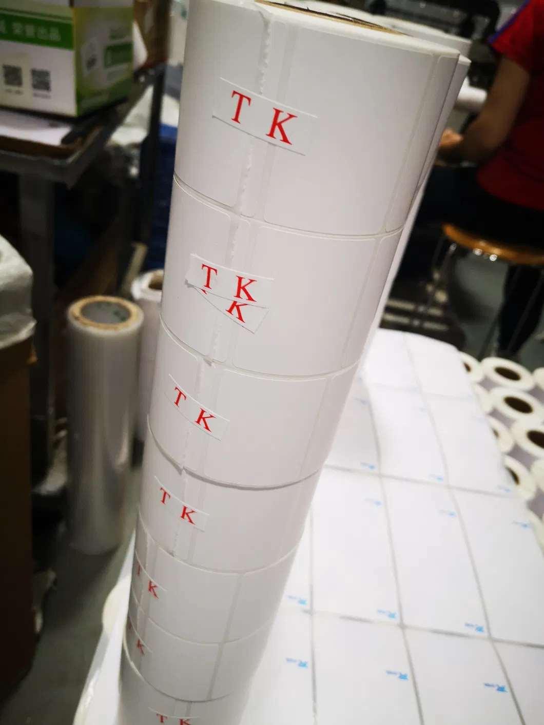 Waterproof Self-Adhesive Sticker Paper for Labels Blank Rolls