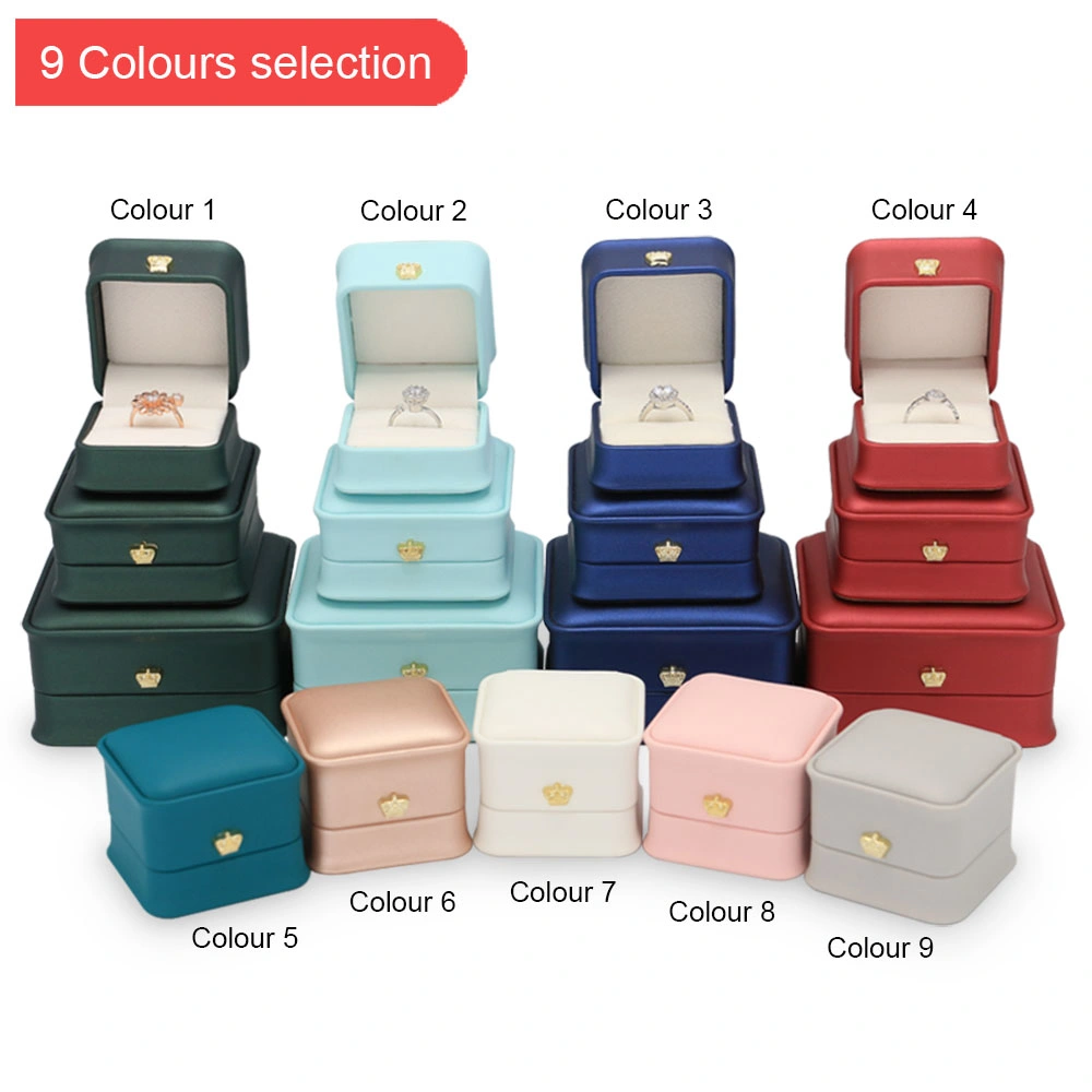 China Wholesale High Quality Luxury Jewelry Box with Custom Logo, Free Samples Available Green Color Clamshell Box for Packing Ring/Earring/Necklace