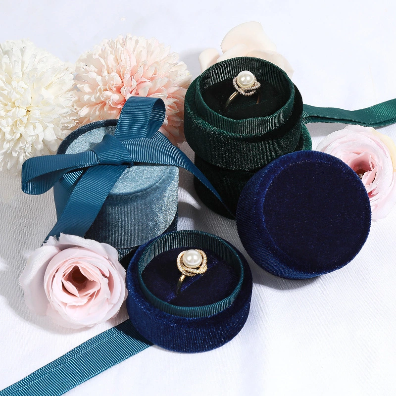 Made in China Wholesale Cylinder Velvet Pearl Jewelry Box Jewelry Storage Box