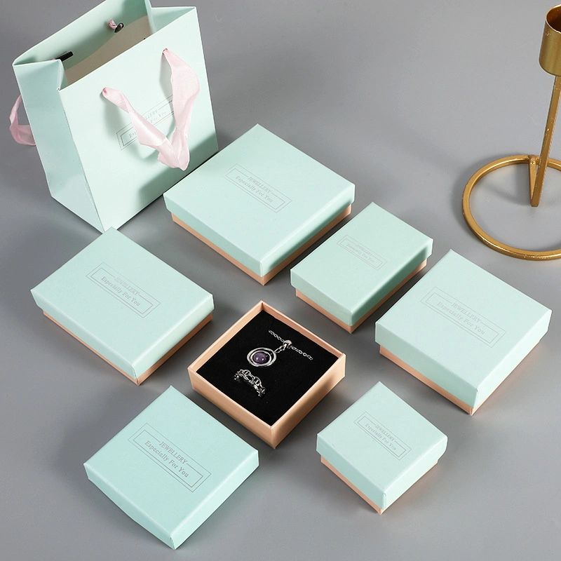 Wholesale Luxury Jewelry/Ring/Earring Packaging Rigid Paper Cardboard Lid and Base Gift Boxes