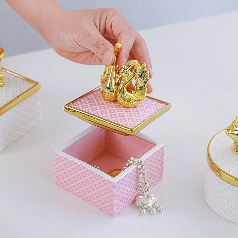 Personalized High Quality Heart Shaped Color Glaze Gold Ceramic Jewelry Box Ceramic Storage Box Unique Trinket Box Porcelain Gift Box