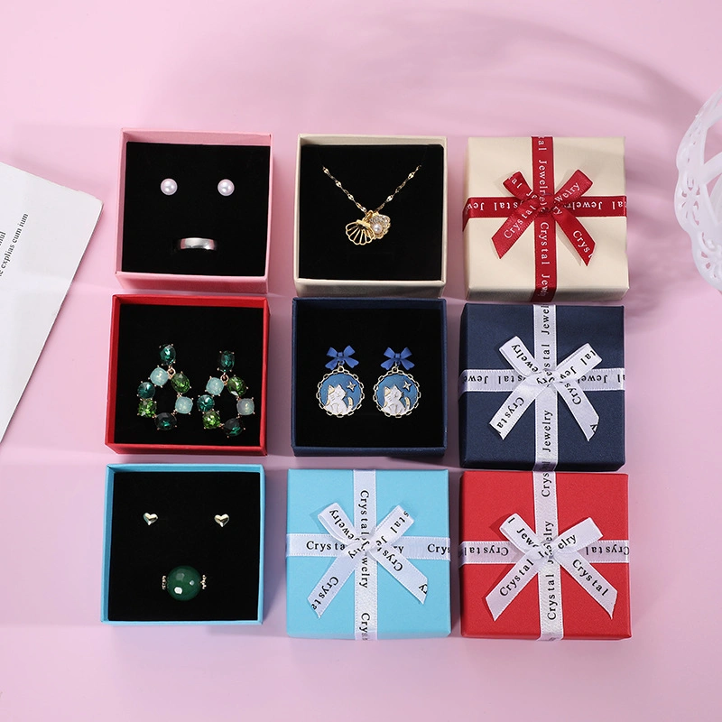 Wholesale Luxury Jewelry/Ring/Earring Packaging Rigid Paper Cardboard Lid and Base Gift Boxes