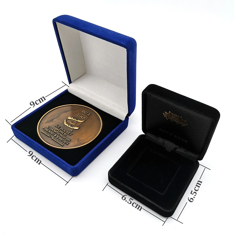 Flip Cover Gold Silver Commemorative Coins Medal Key Chain Velvet Cloth Gold Stamping Iron Box Jewelry Emblem Packaging Storage Coin Medal Gift Boxes