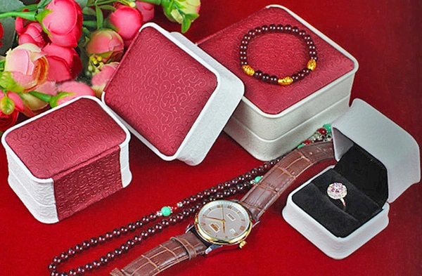 Manufacture Custom Luxury Jewelry Packaging Box for Ring Earring Pendant Bracelet Bangle Necklace Watch Gift