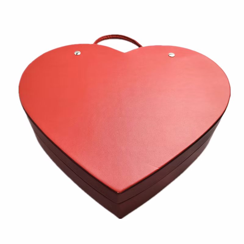 Portable Custom Logo PU Leather Heart Shape Gift Packaging Box with Handle