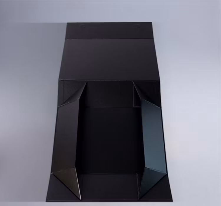 Custom Luxury Handmade Flip Top Cardboard Paper Magnetic Closure Gift Set Box Packaging with Foam Insert
