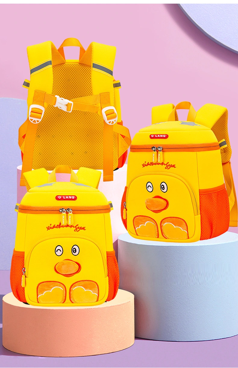 New Fashion Wink Little Yellow Duck Children Backpack Kids Like Outdoor Play Kindergarten Backpack