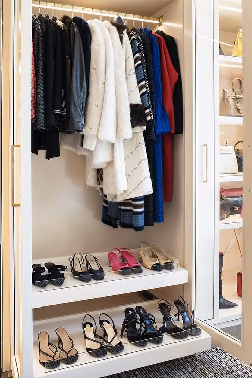 Customized Manufacture Naturalistic Modern Luxury Wooden Furniture Custom Made Closet Walk in Cloakroom Wardrobe