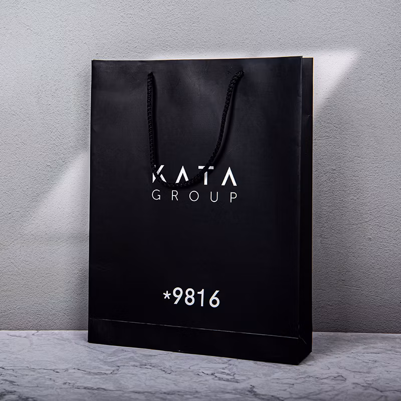 Custom Logo Matt Lamination Printing Shoes Scarf Clothing Shopping Gift Paper Bag Packaging