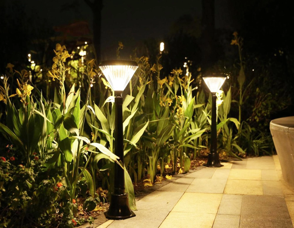 New Design Outdoor Lamp Post for Garden Use Solar Light Series Outside Solar Garden Light