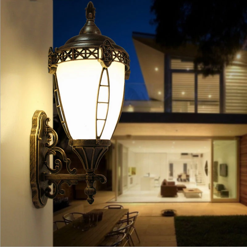 Europe Waterproof Outdoor Wall Lamp Courtyard Gateway Outside Wall Light (WH-HR-79)