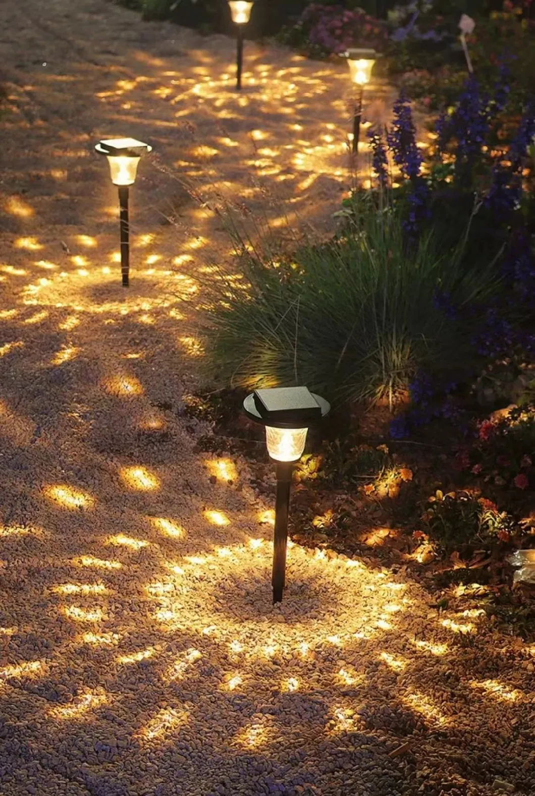 Solar Powered Waterproof IP65 Landscape Lighting Pathway Patio Decoration Outdoor LED Garden Solar Light