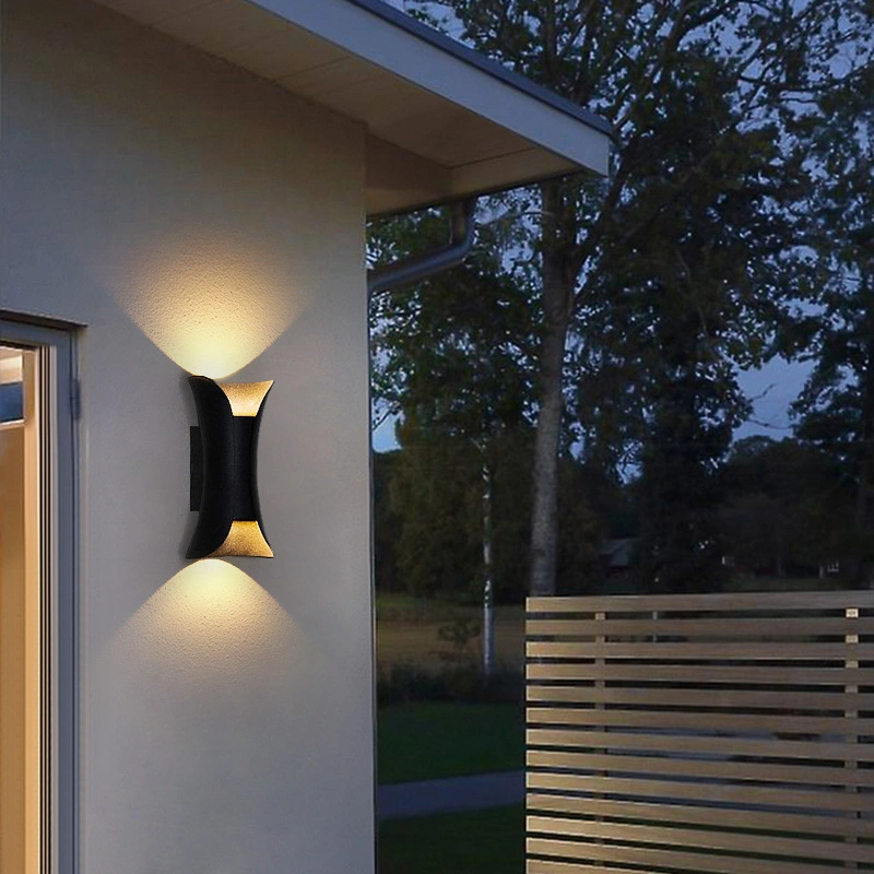 Aluminum IP65 Waterproof Outdoor Garden 12W LED Wall Light