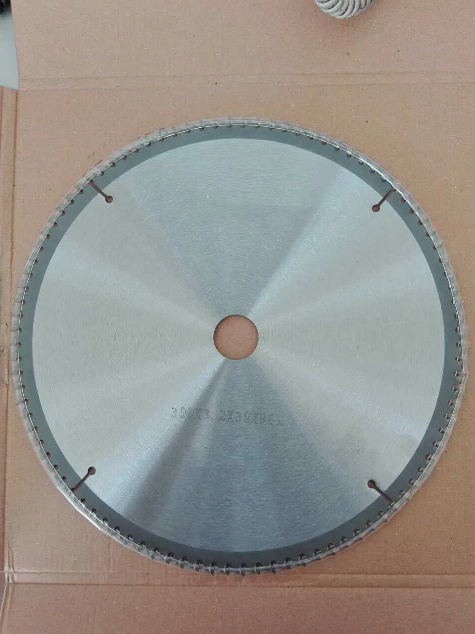 Carbide Tips Saw Blades for Cutting Woods