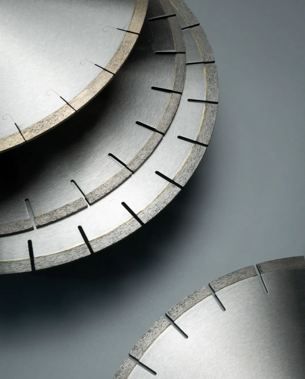 45-Degree Cutting Disk Chamfering Engineered Quartz Materials Diamond Segmented Saw Blade