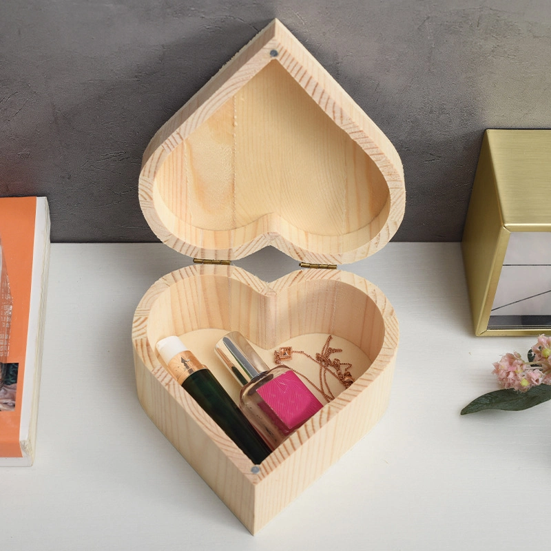 Custom Logo Heart Shape Wooden Jewelry Necklace Box Flip Type Storage Boxes