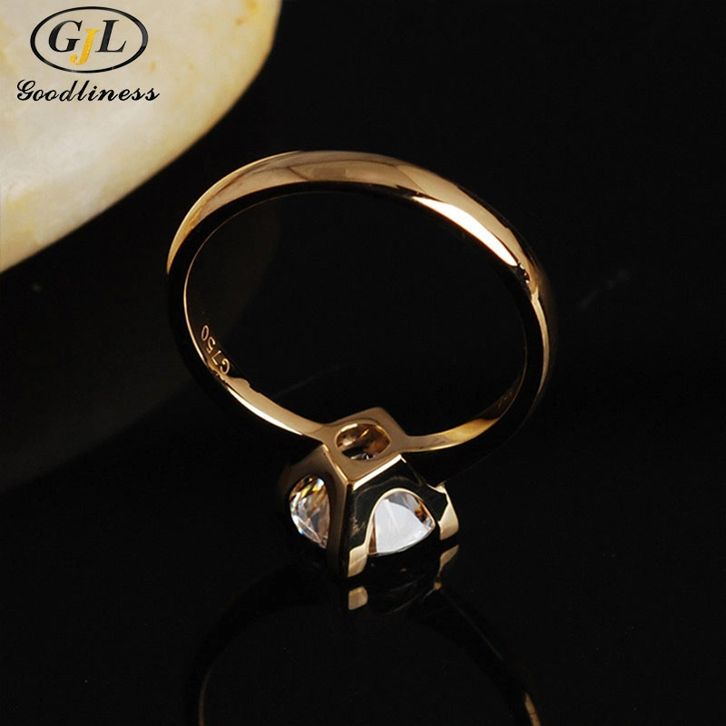 D Color Moissanite 18K Gold Four-Prong Wedding Ring for Women