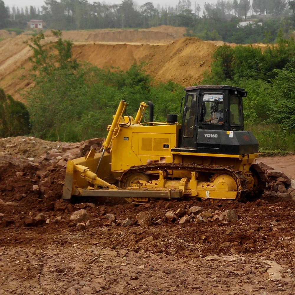 Sinomach Low Price 131kw Diesel Bulldozer