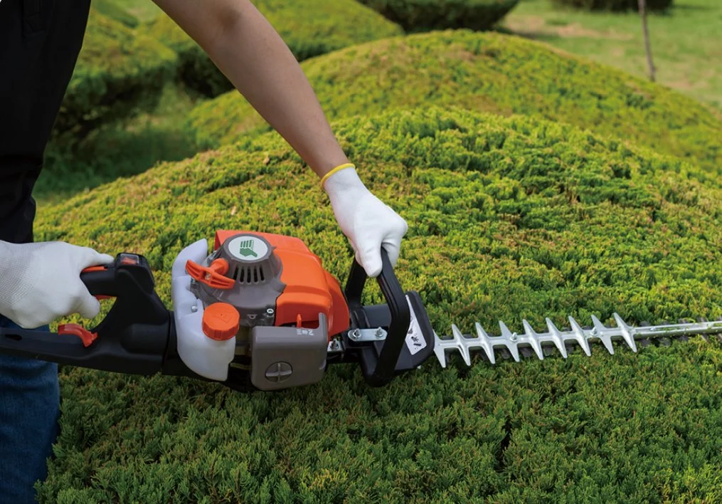 Hedge Trimmer Two Edges Gasoline Landscaping GJHD600