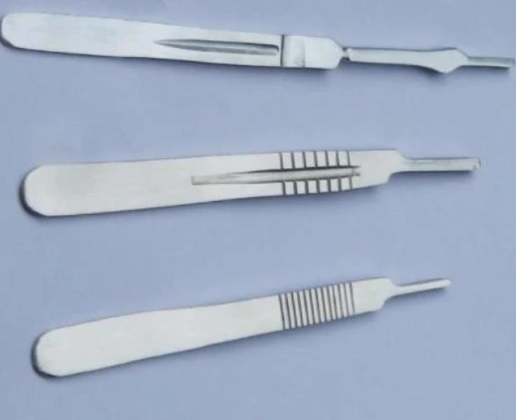 Dermaplaning Surgical Blades Handle Suitable for Dermaplaning (100PCS/Box)