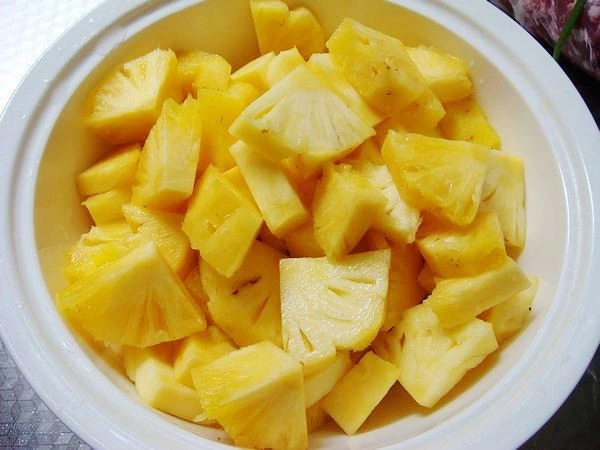 Hot New Fresh Canned Pineapple Slice/Chunks/Tidbits/Pieces in Light Syrup or in Heavy Syrup