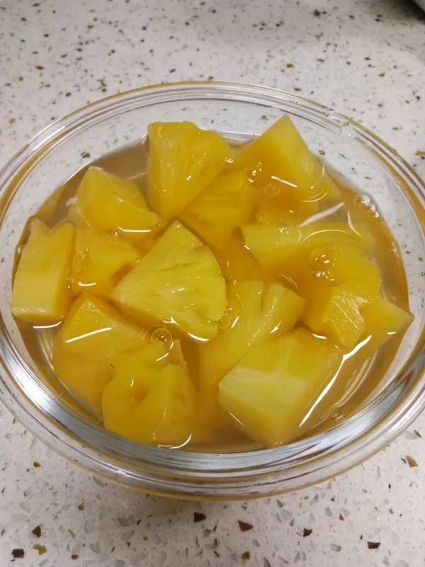 Hot New Fresh Canned Pineapple Slice/Chunks/Tidbits/Pieces in Light Syrup or in Heavy Syrup