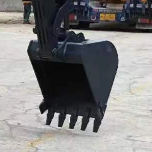 High Quality 3.5-4 Ton Mini Excavator 3 Ton Track Hoe Mini Excavator in China for Sale