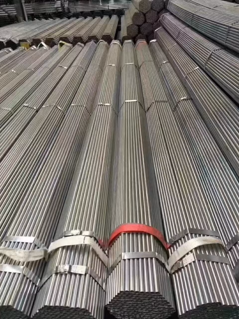 Wang Ran Agricultural Manufacturers Direct Hot DIP Galvanized Round Tube Elliptic Tube Plastic Elliptic Pipe