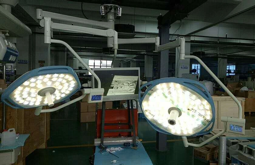 Hospital Equipment Modular Single Dome Operating Theater Lamps with Camera &amp; Monitor