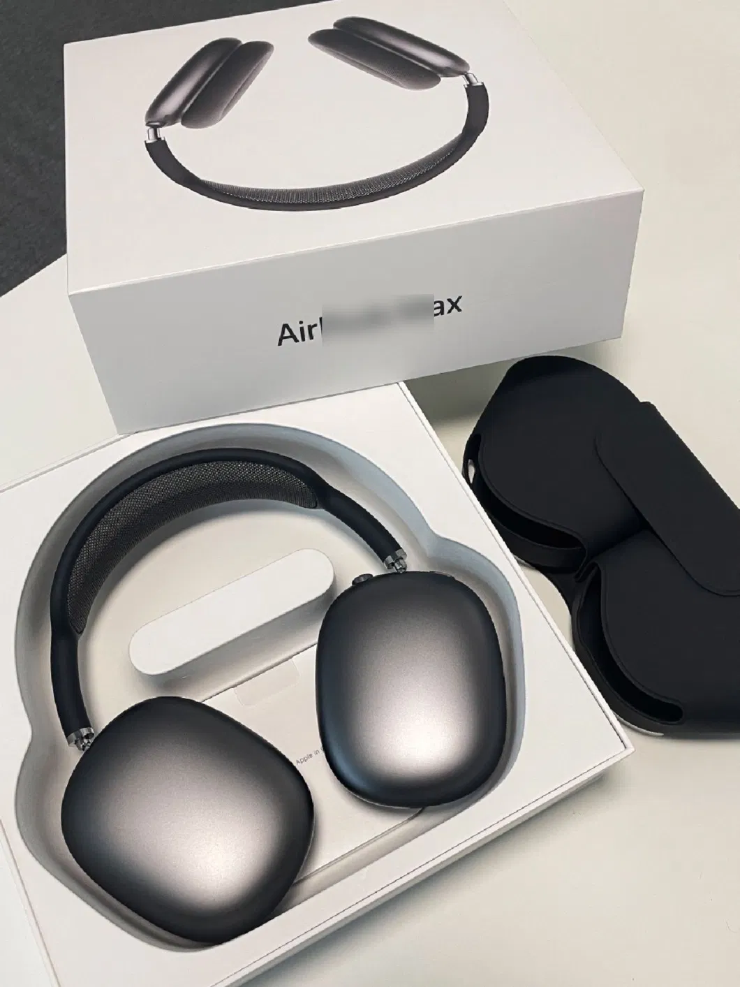 You Have Me at Hello 1: 1 Original Quality Max Stereo HiFi Headphones Spatial Audio / Noice Reduction /Fashion /Sport /Home-Use Earphone Headphone