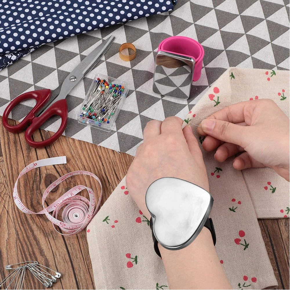 Magnetic Sewing Pincushion Wrist Heart Shape Magnetic Pin Holder Wristband Pin Cushion with Silicone Wrist Strap Bracelet for Hair Clips