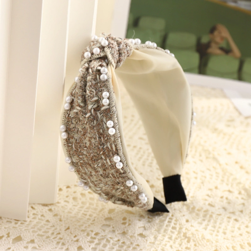 Early Autumn New Korean Version of Simple Simple Hair Edge Nail Pearl Hair Ornaments Headband Retro Knitted Fabric Bow Hair Band