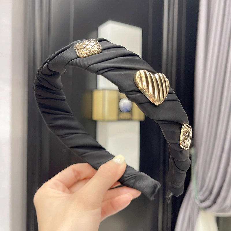 Pleated Heart Headband Metal Hair Hoop Pressure Hair Wide Edge Face Hairband