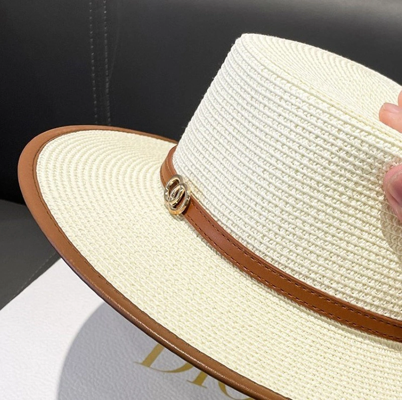 2024 New Flat Top Straw Panama Hats for Women Straw Caps with PU Decoration and Belt Band