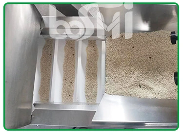 Confectionery Plantain Coconut Corn Banana Chips Scale Packaging Machine