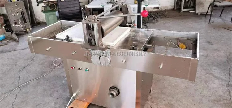 Factory Price Cereal Bar Production Line Gummy Candy Machine for Sale