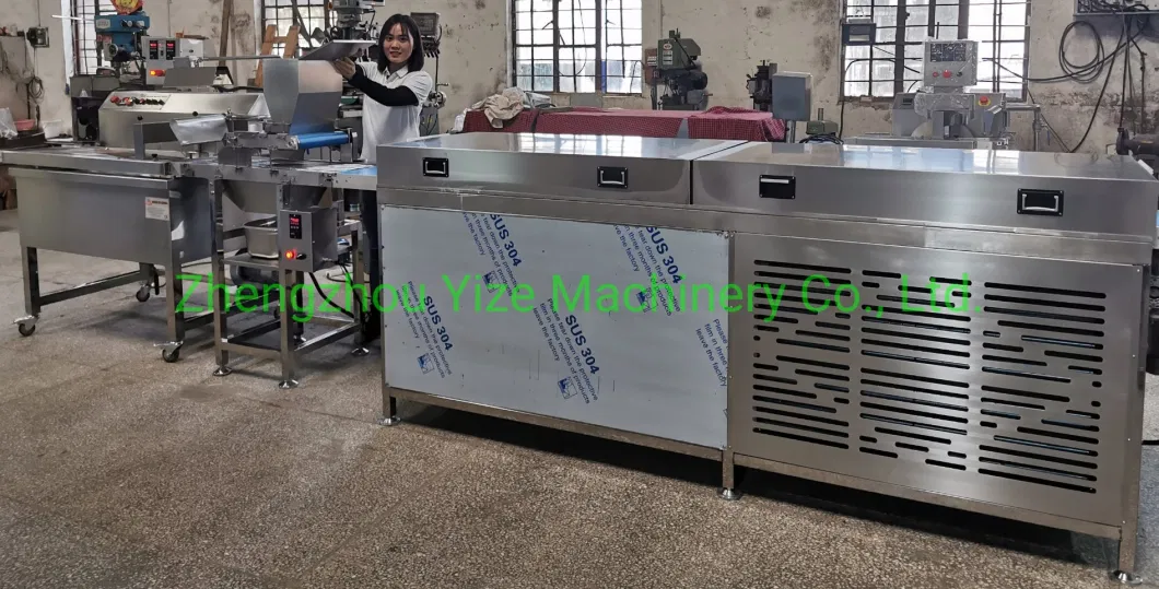 Automatic Chocolate Enrobed Melting Candy Bar Covering Caramel Enrobing Coating Making Machine