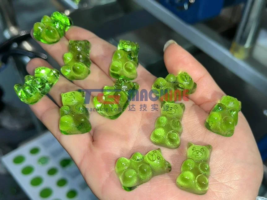 Automatic Small Scale Vitamin Gummy Depositing Machinery Candy Depositor Machine