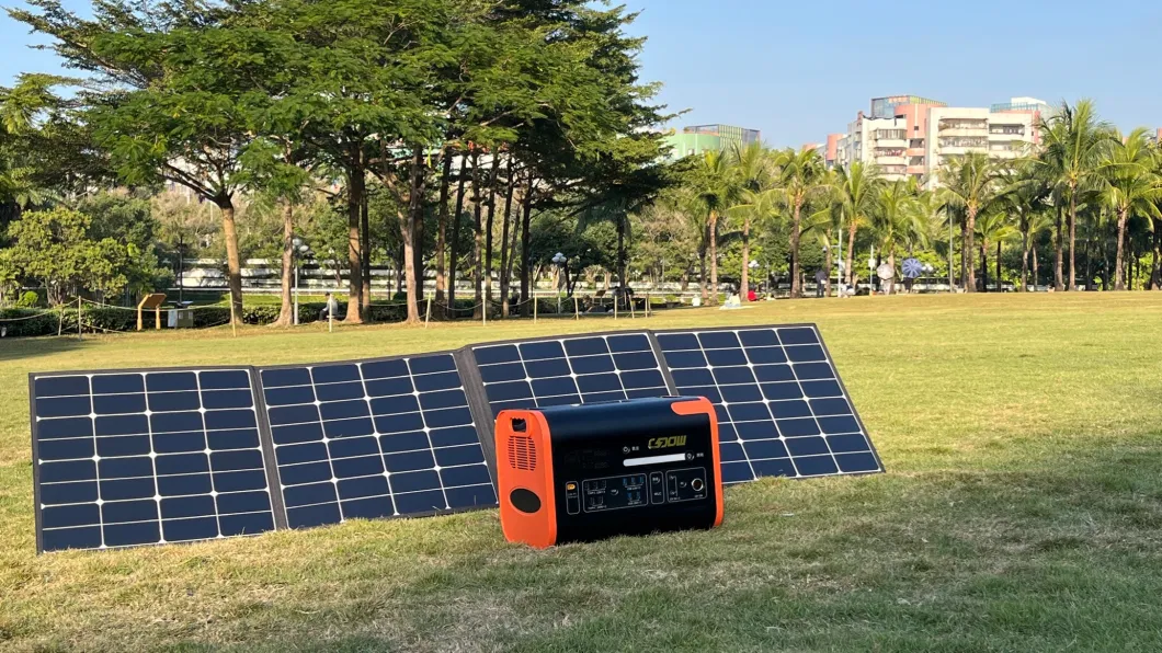 Travel Upgrades Foldable Portable Solar Panel to Charge Mobile Phones