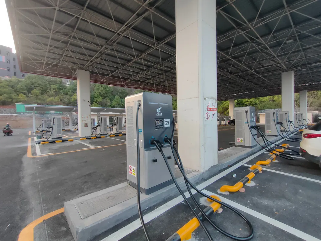 China Manufacturer 120/160/180/200kw DC Quick EV Charger Chademo Gbt CCS2 Floor Mounted Charging Pile Public Commercial Electric Car Fast EV Charging Stations