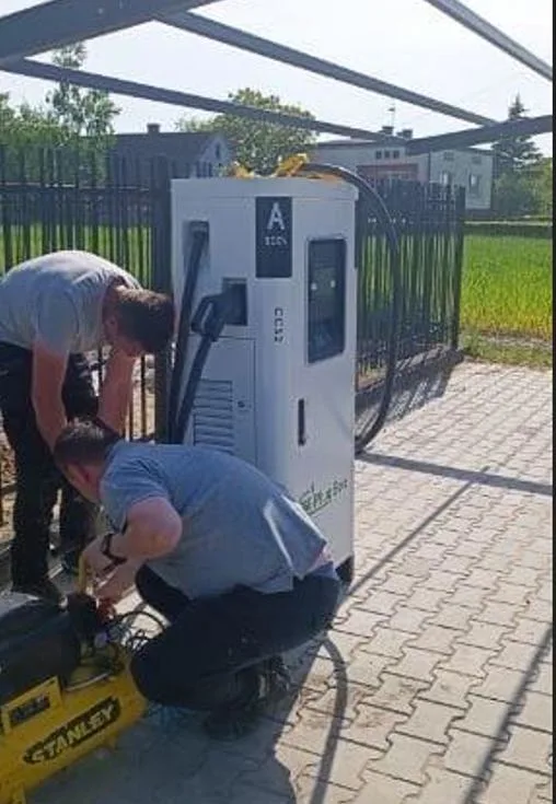 CE 80kw 120kw 240kw DC Fast EV Charger Electric Car Charging Station