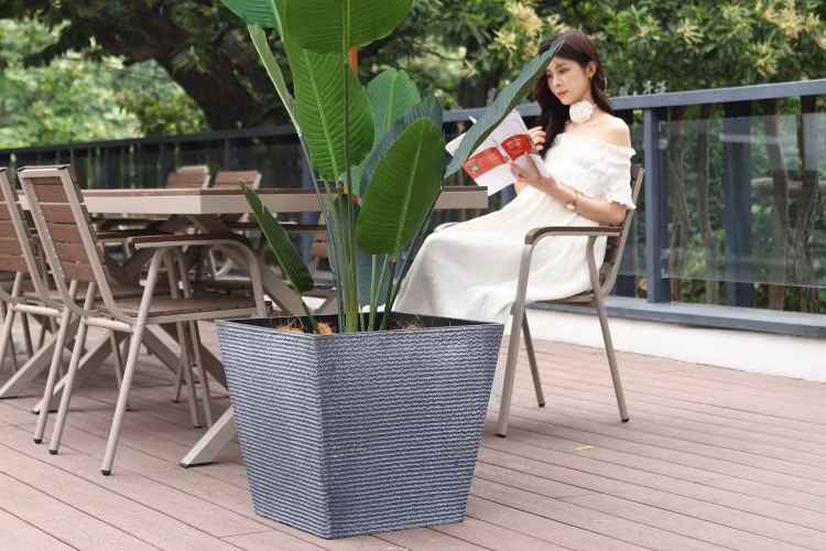 Top Quality Large Square Planter Pots Plastic Outdoor White Elegant Plant