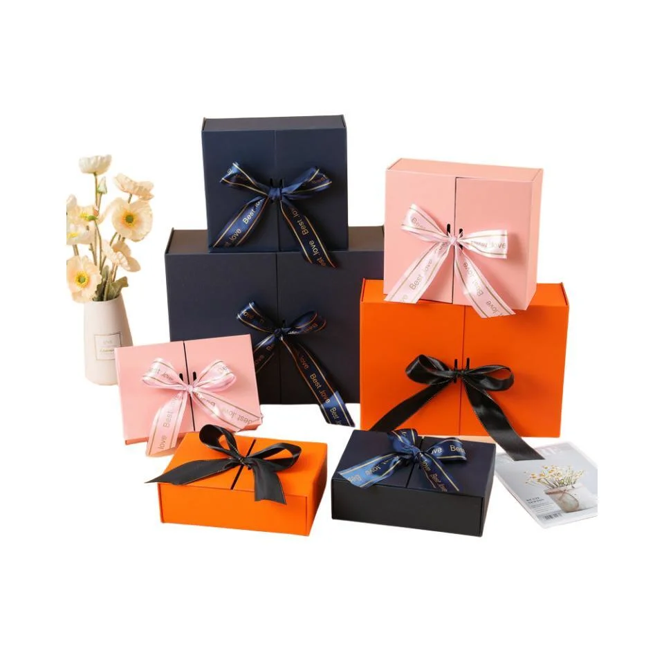 Logo Customized Cardboard Paper Box Christmas New Year Gift Packaging Box Set with Luxury Ribbons