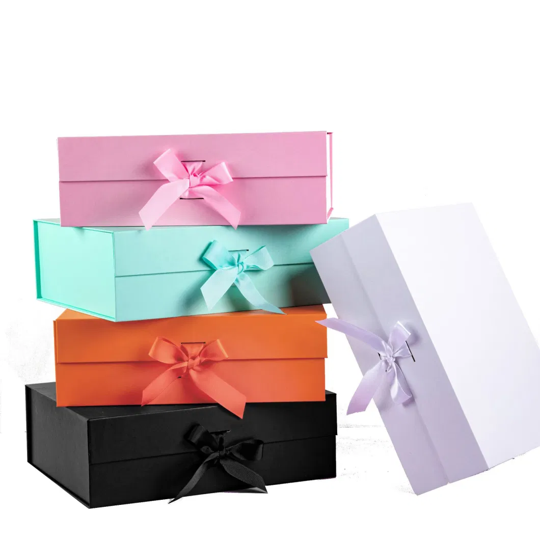 Logo Customized Cardboard Paper Box Christmas New Year Gift Packaging Box Set with Luxury Ribbons