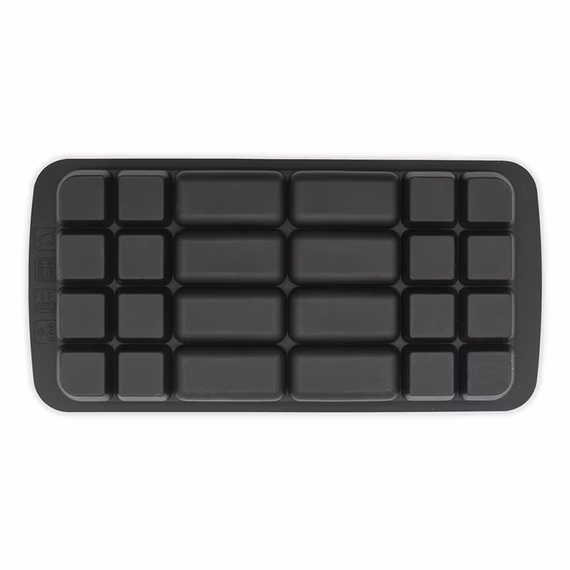 BPA Free Stackable Custom Reusable 24 Cavity Mould Silicone Ice Cube Tray with Lid