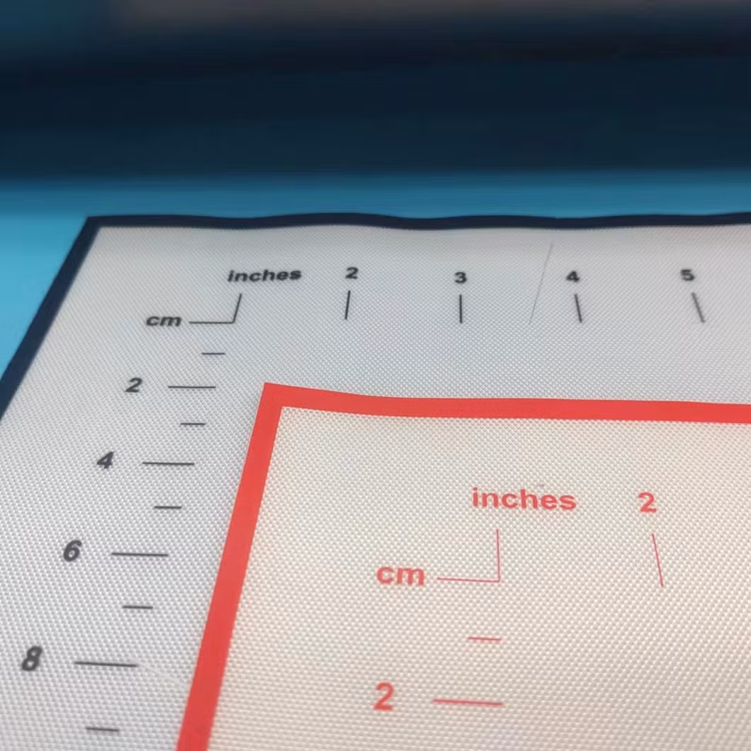 -40&ordm; C to 250&ordm; C Heat and Low Temperature Resistant Silicone Pastry Mat