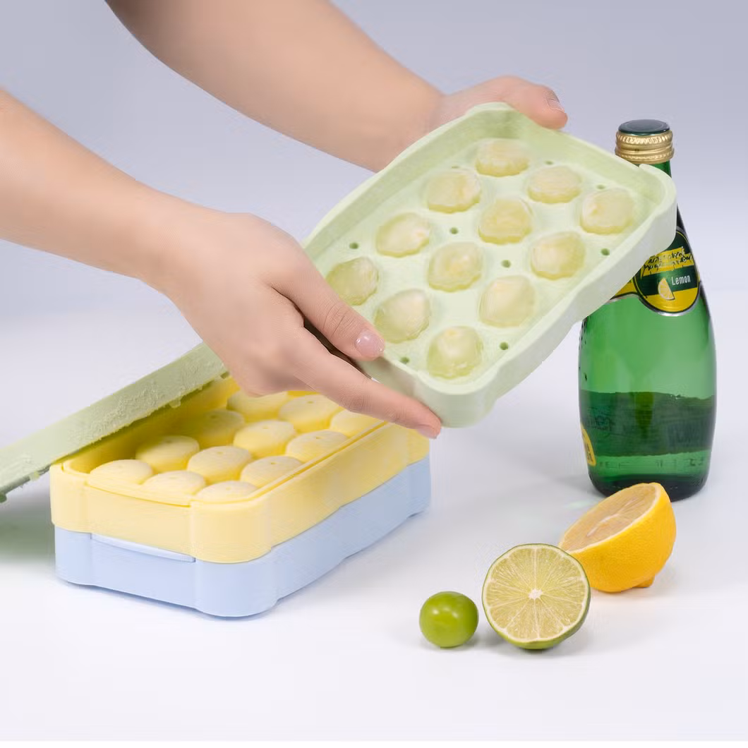 Li &amp; Zhao Practical Silicone Ice Cube Tray Molds for Soft Drinks and Family Gatherings