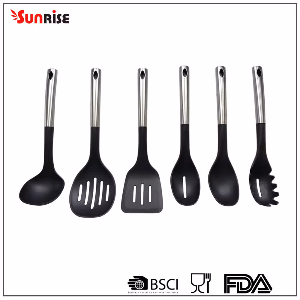 Reusable Cocktail Whiskey Cold Drinks Mold Kitchenware Utensil Silicone Ice Cube Tray