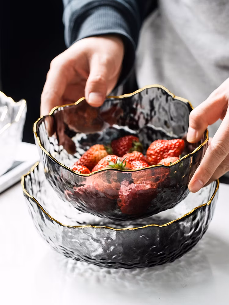 400ml 600ml 1200ml Wholesale Colorful Decorative Glass Clear Salad Bowl Glass Dessert Fruit Salad Serving Bowls Sets with Gold Rim